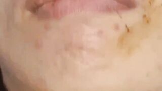 (Korean porn)Pooping and menstruating(똥싸는거랑 생리하는거 보여주는 미친년)