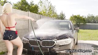 Busty bikini gf wants dick after soapy car wash